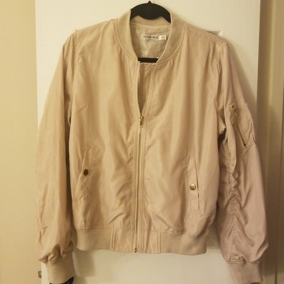 Fashion Nova Jackets & Blazers - Fashion Nova Bomber Jacket💎